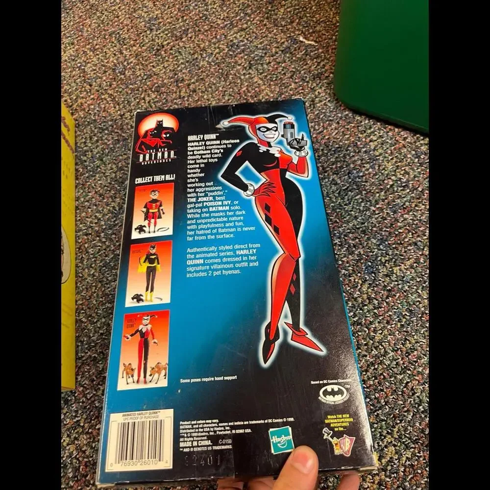 The New Batman Adventures Harley Quinn Action Figure Doll with 2 Pet‎ Hyenas NIB